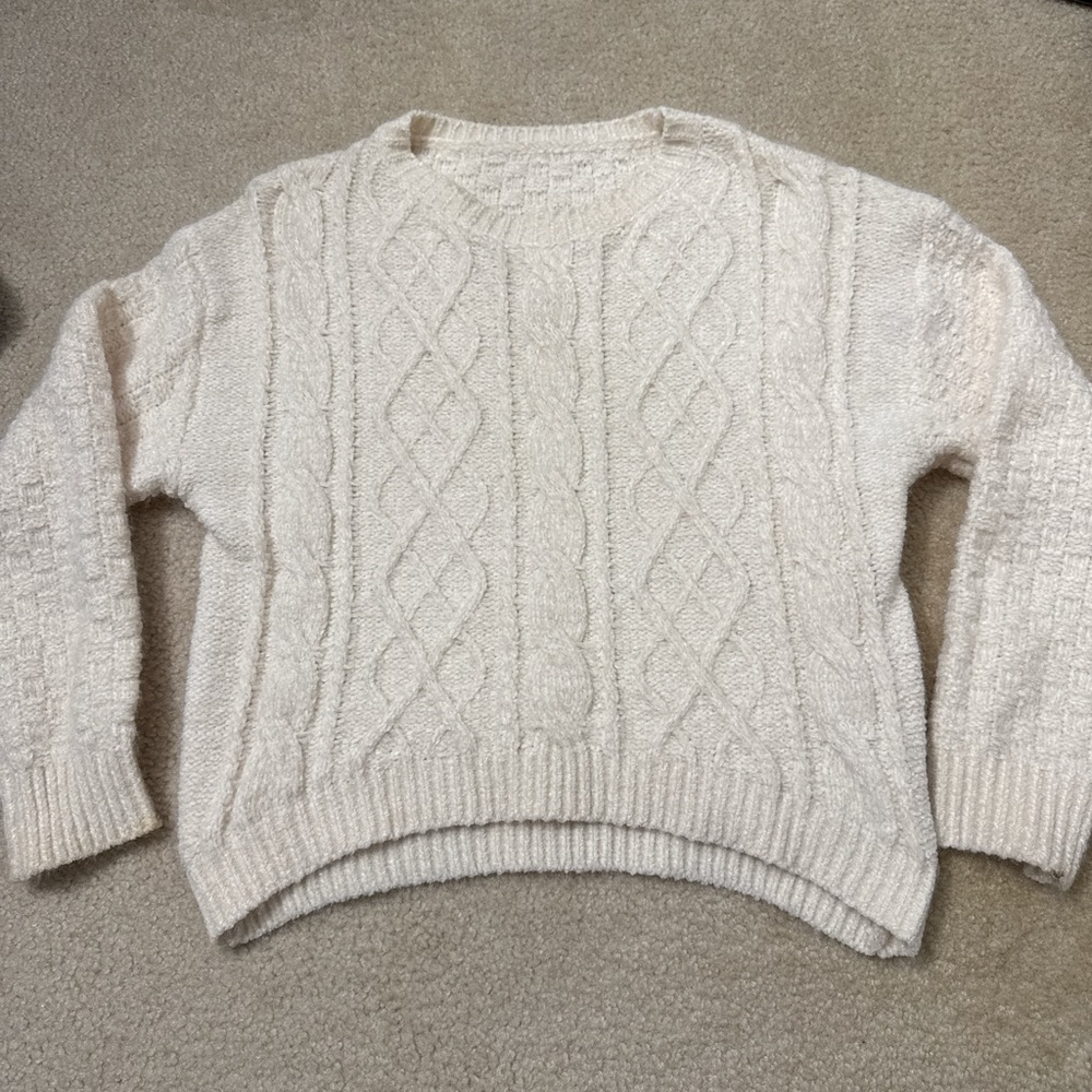 Elegant Cream Cable Knit Sweater